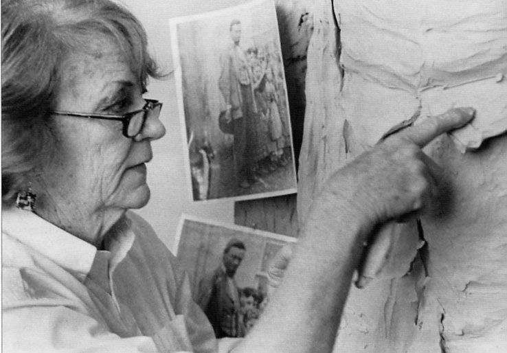 Feature obit: Sculptor Carol Thornton ’48